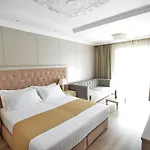 Hotell Flower & 5*