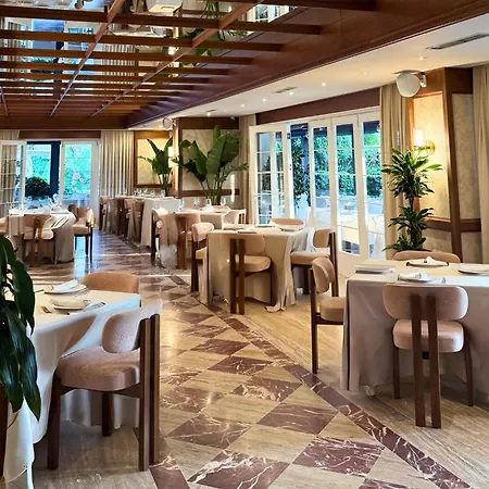 Hotel Flower & 5*