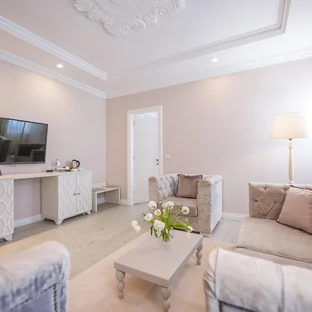 Flower Hotels&resorts 5* Golem (Tirana)