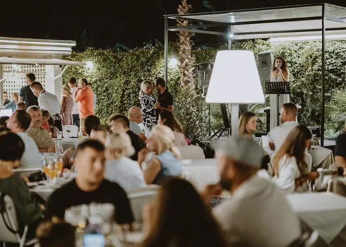 Flower & 5* Golem (Tirana)