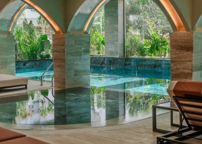 Flower & Ξενοδοχείο